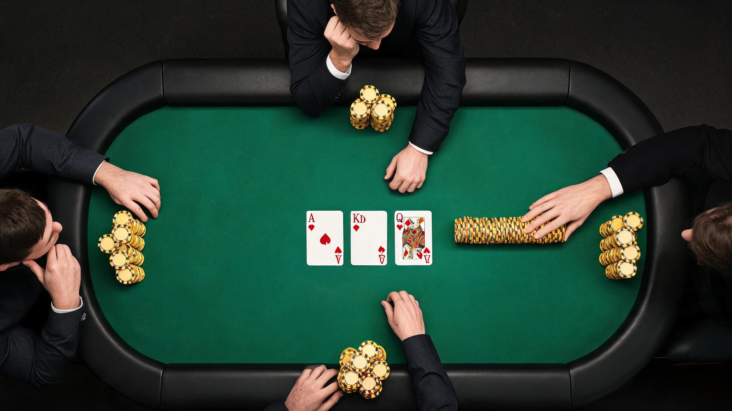 德州扑克锦标赛中面对全压的决策场景示意图