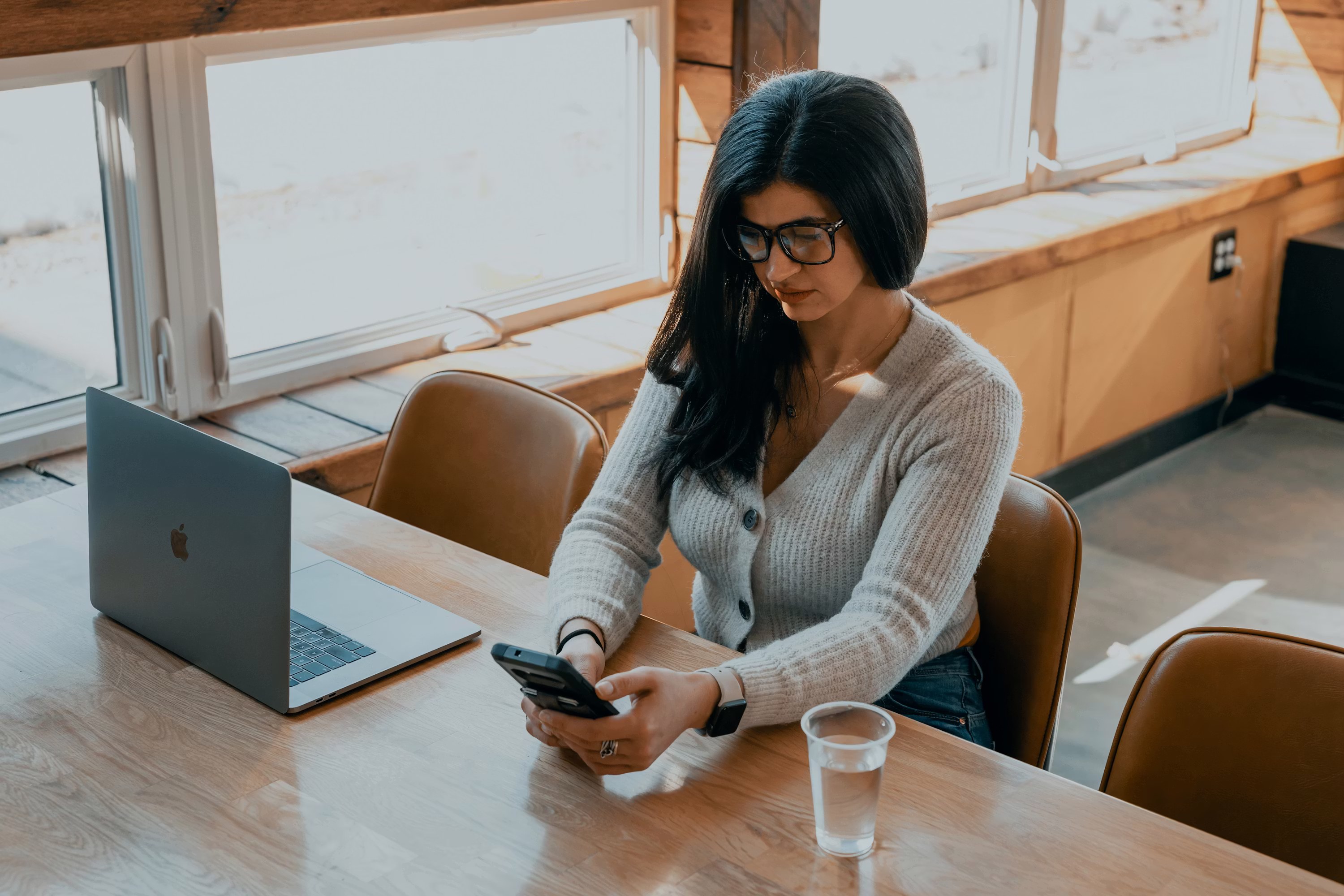 The Best AI Interview App for Mobile: Practice and Live Assistance on Your Phone