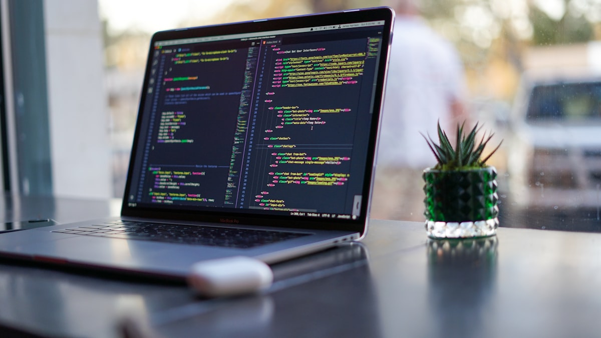 PHP后端开发工程师面试AI辅助攻略:ThinkPHP和Laravel框架核心考点全拆解