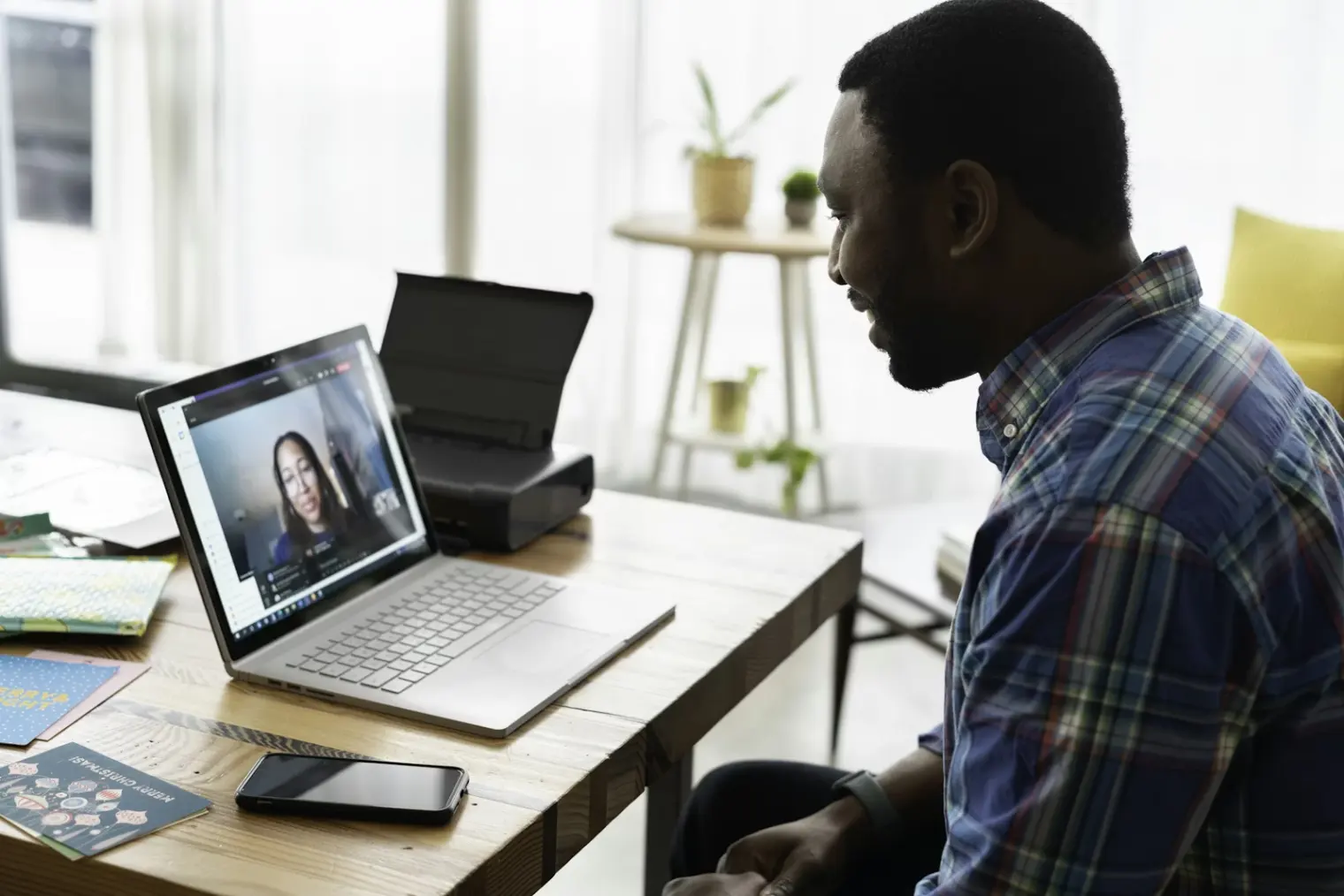 Assistente de IA para Entrevista no Webex: O Que Candidatos em Empresas Corporativas Precisam Saber